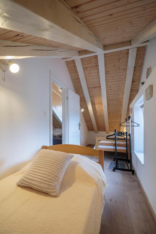 Apartments Bepi Комижа Экстерьер фото