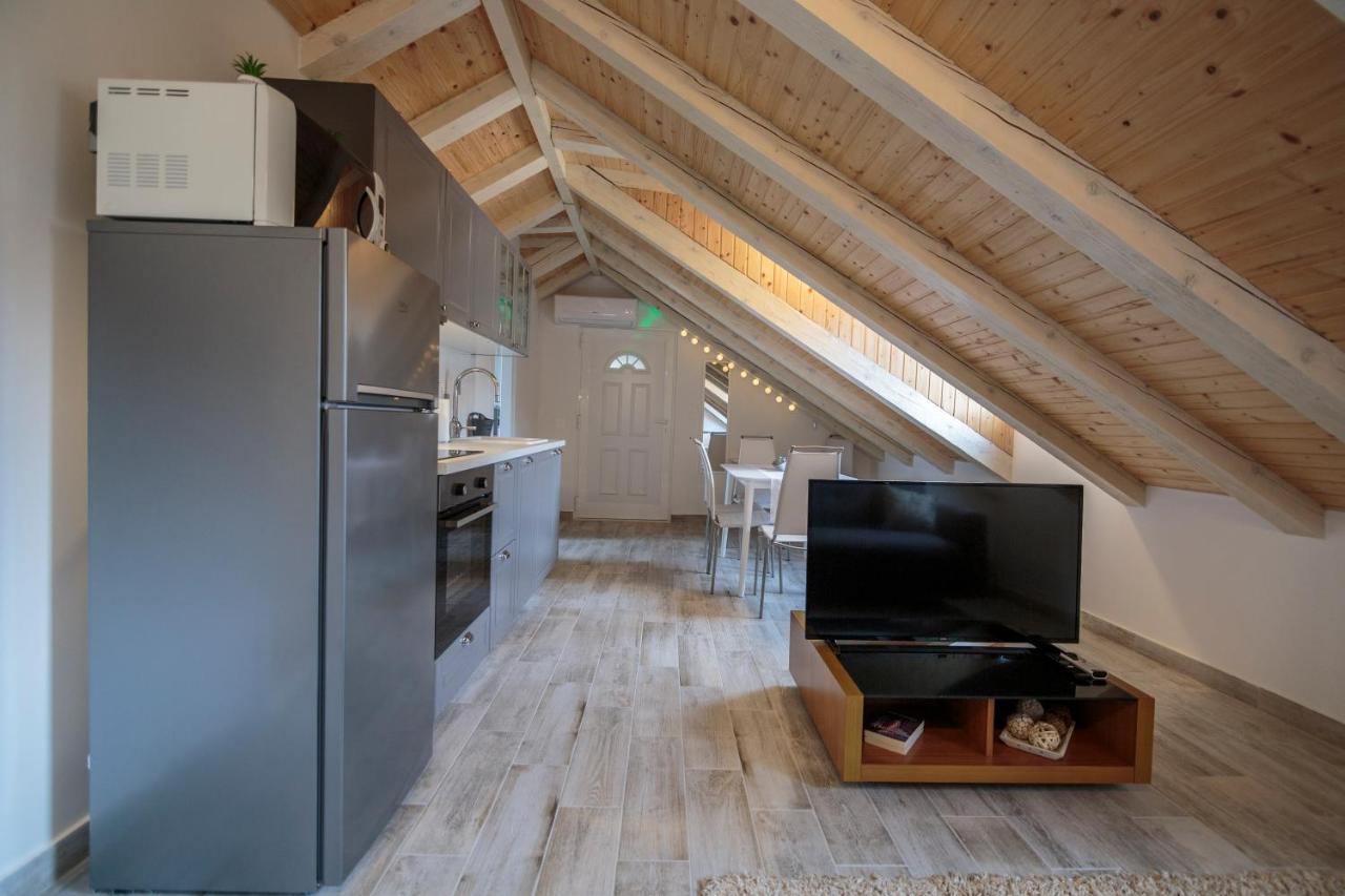 Apartments Bepi Комижа Экстерьер фото
